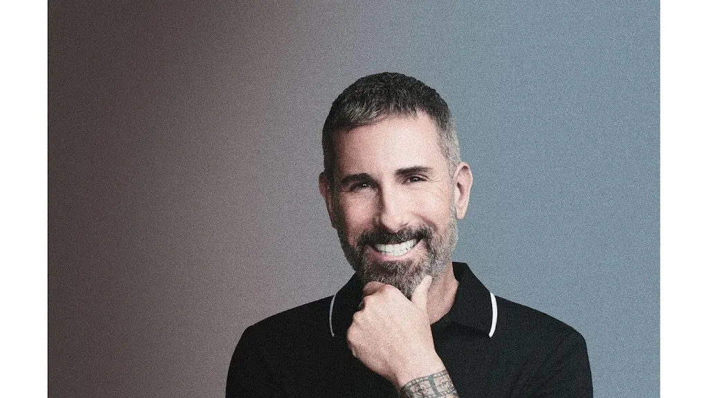 ROOSTERS MEN'S GROOMING CENTER — Barber shop in Boca Raton